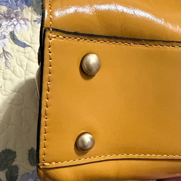 Patricia Nash Mustard Yellow Shoulder Bag - NWT - Picture 13 of 13